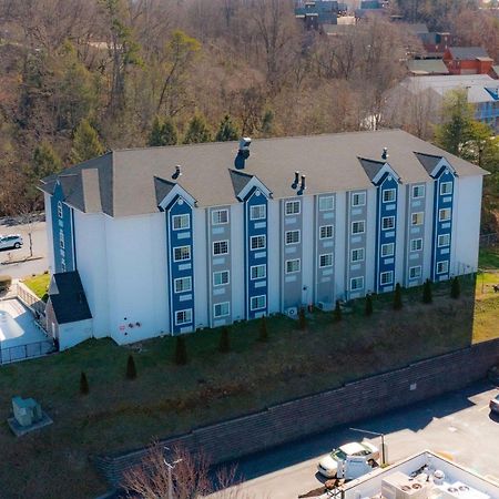 Microtel Inn & Suites By Wyndham Pigeon Forge Zewnętrze zdjęcie